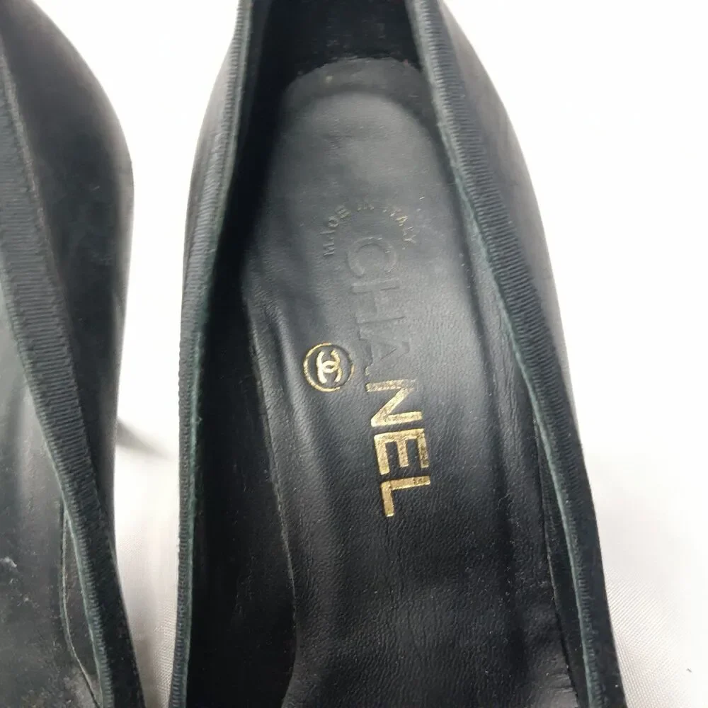 CHANEL black leather~satin